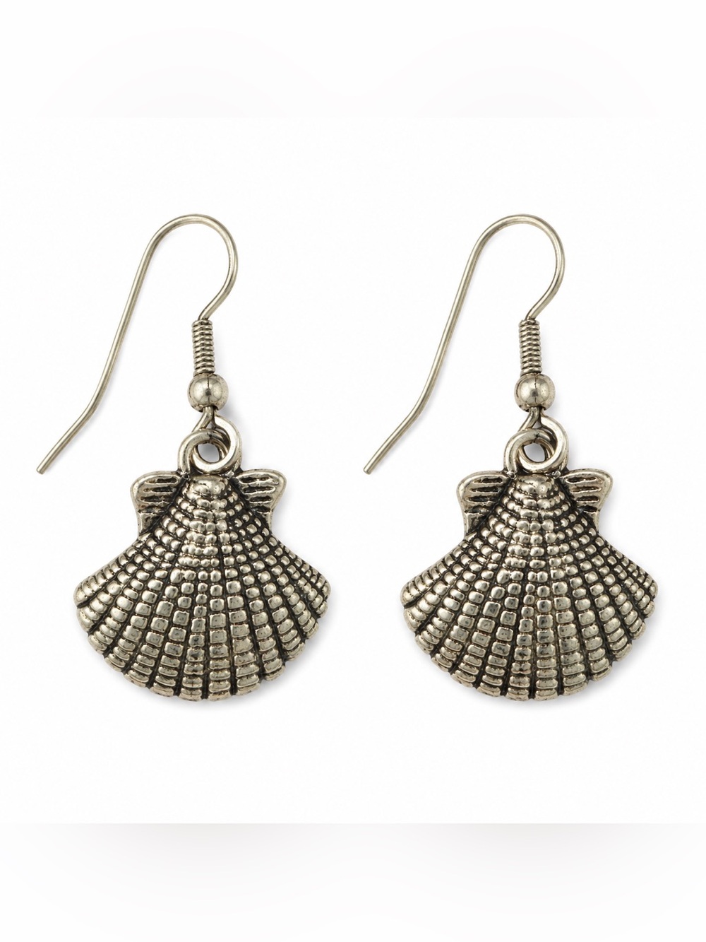 EDCO Mini Sea Shell Shaped Drop Earrings Pierced Silvertone Pierced Beach Ocean